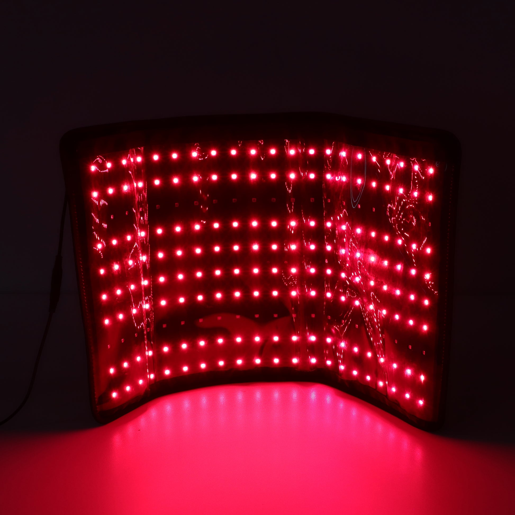 Werkende mat vooraanzicht in donkere omgeving